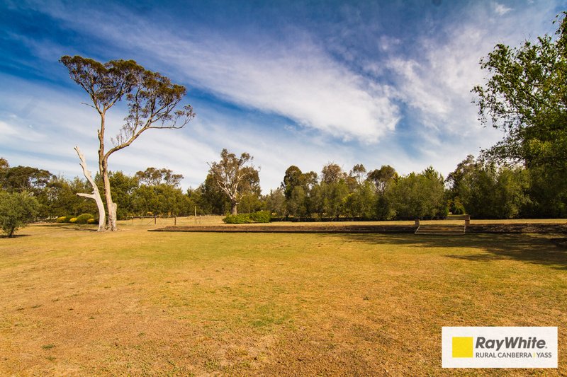 Photo - 6 Corriedale Avenue, Murrumbateman NSW 2582 - Image 3