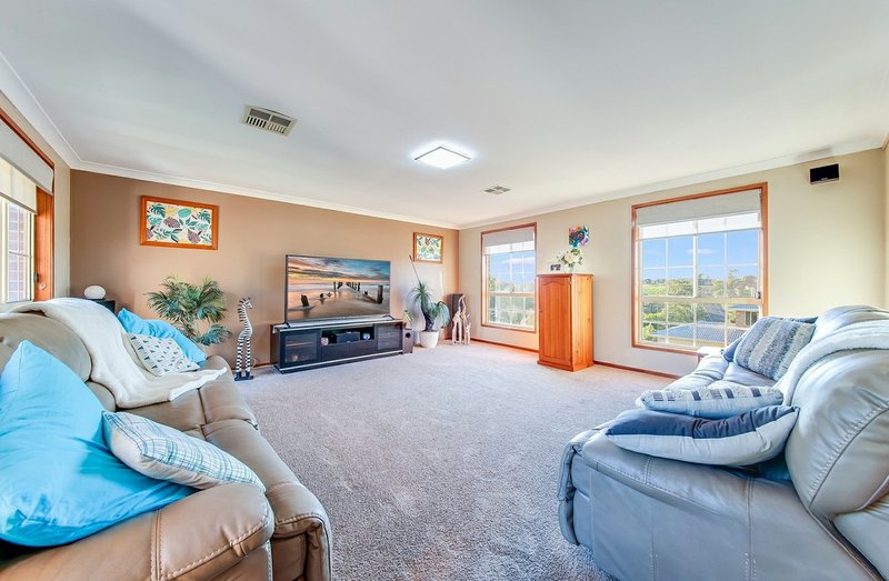 Photo - 6 Corryton Place, Glen Alpine NSW 2560 - Image 2