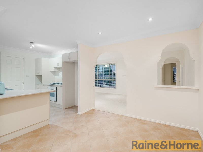 Photo - 6 Corvus Close, Glenmore Park NSW 2745 - Image 5