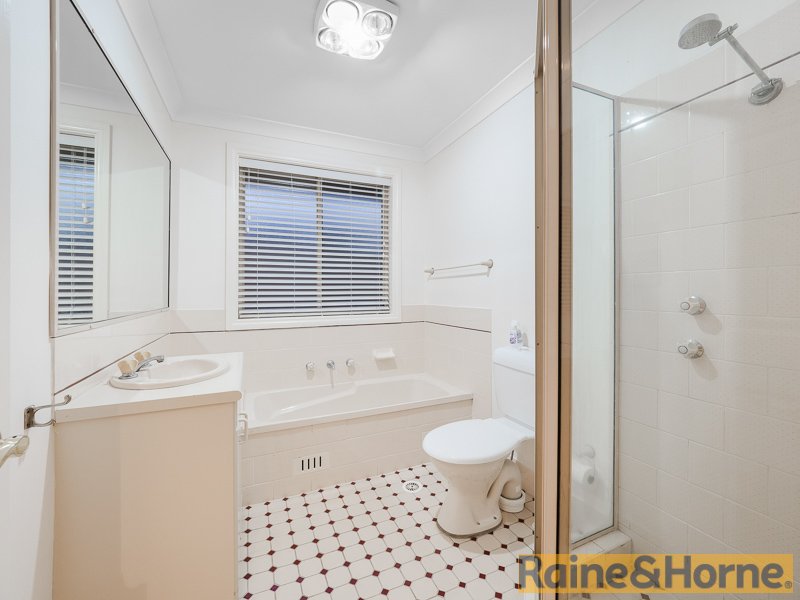 Photo - 6 Corvus Close, Glenmore Park NSW 2745 - Image 9