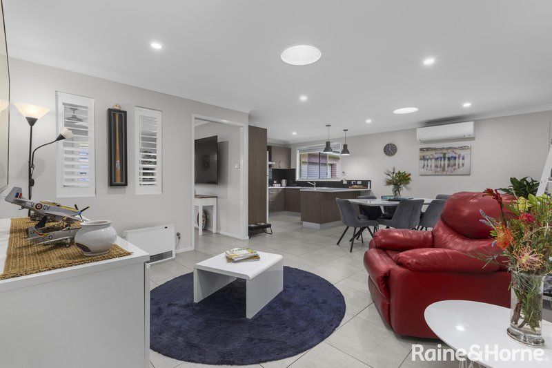 Photo - 6 Cottonwood Chase, Fletcher NSW 2287 - Image 6