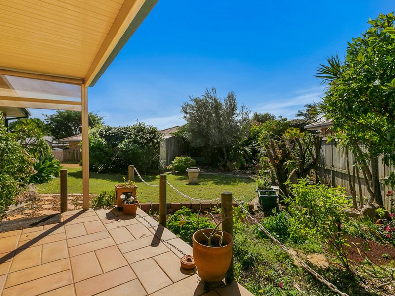 6 Courtney Place, Redland Bay QLD 4165