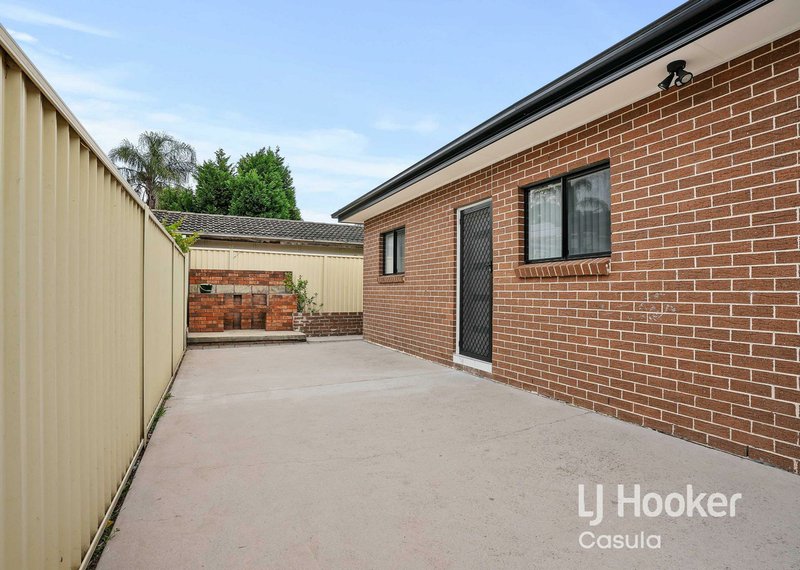 Photo - 6 Craig Street, Smithfield NSW 2164 - Image 2