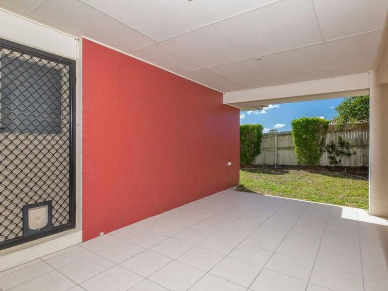 Photo - 6 Crane Street, North Lakes QLD 4509 - Image 3