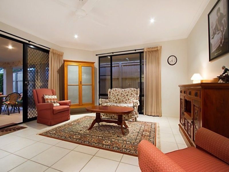 Photo - 6 Crane Street, North Lakes QLD 4509 - Image 16