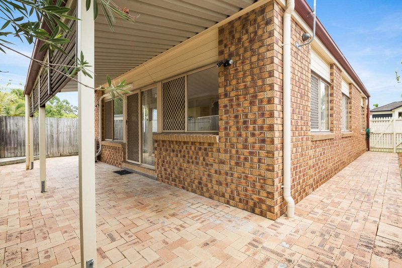 Photo - 6 Crediton Place, Forest Lake QLD 4078 - Image 9