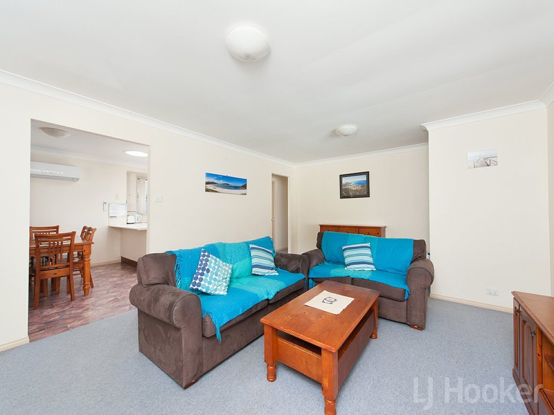 Photo - 6 Creswell Place, Fingal Bay NSW 2315 - Image 2