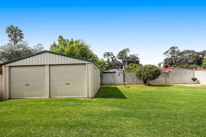 Photo - 6 Cronin Place, Armadale WA 6112 - Image 4