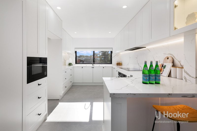 Photo - 6 Crucie Avenue, Bass Hill NSW 2197 - Image 3