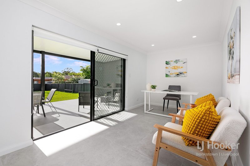 Photo - 6 Crucie Avenue, Bass Hill NSW 2197 - Image 5