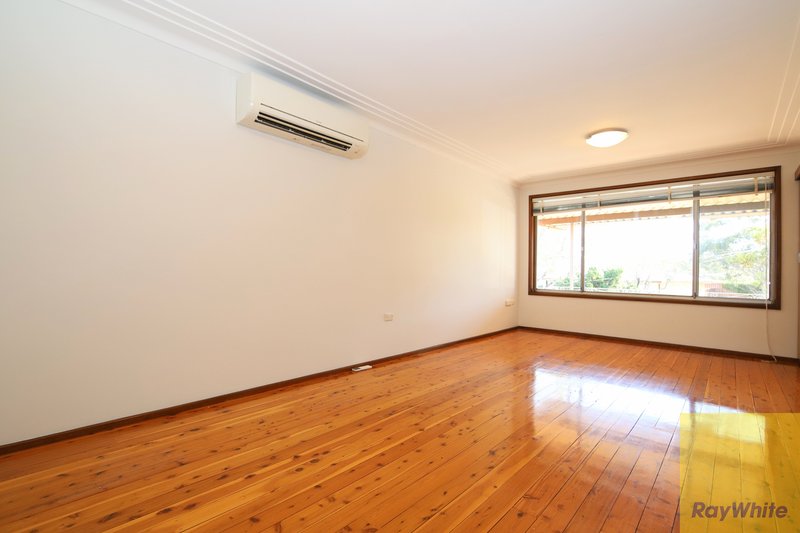Photo - 6 Cumberland Avenue, Georges Hall NSW 2198 - Image 2
