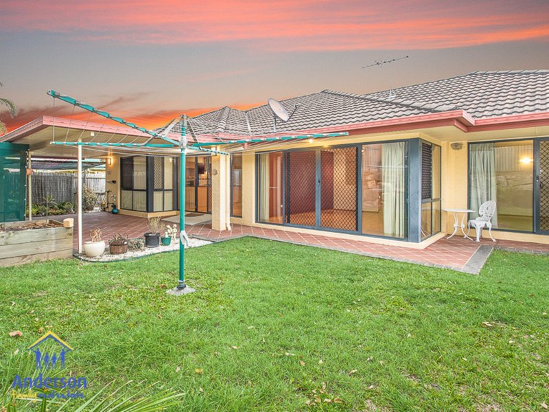 Photo - 6 Cunningham Court, North Lakes QLD 4509 - Image 10