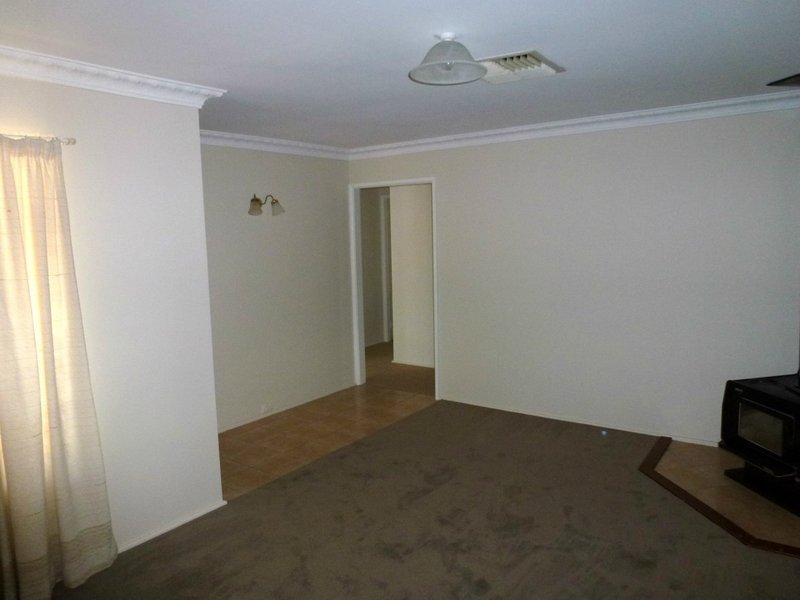 Photo - 6 Cunningham Street, Dubbo NSW 2830 - Image 3