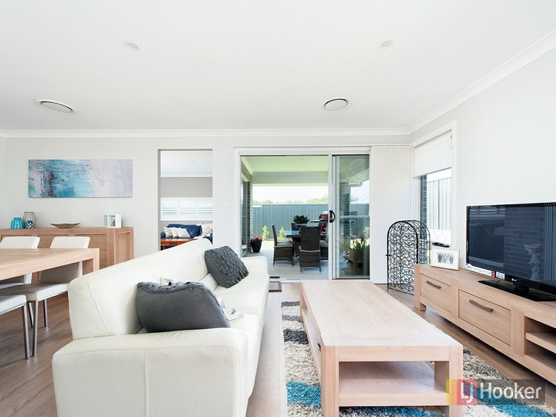 Photo - 6 Curlew Cove, Salamander Bay NSW 2317 - Image 4