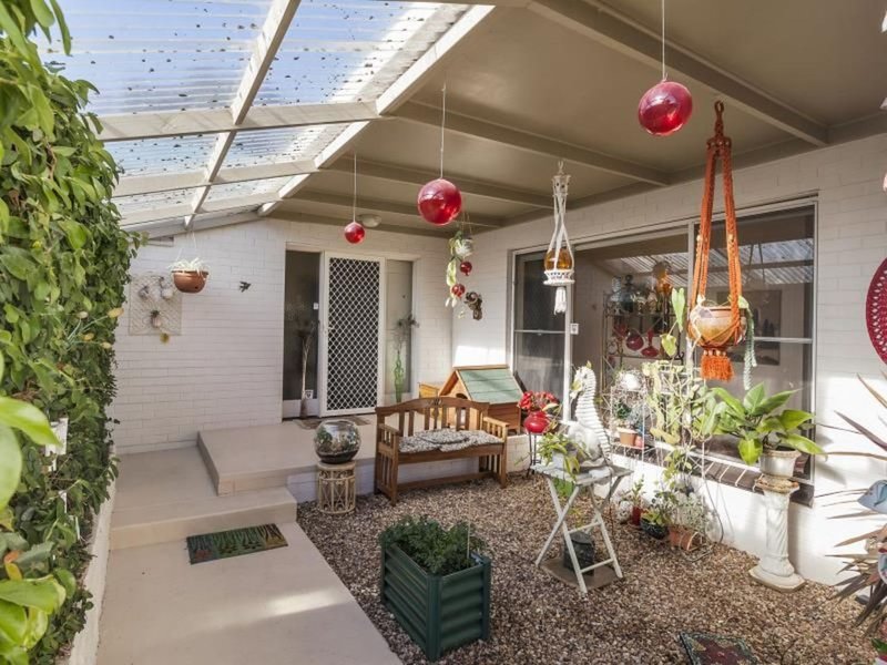 Photo - 6 Cuthbert Ave , Highton VIC 3216 - Image 2