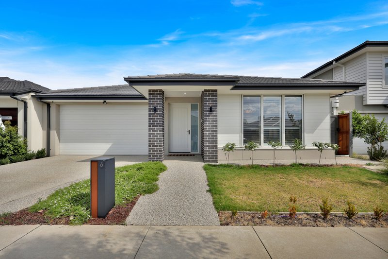 Photo - 6 Cycad Avenue, Donnybrook VIC 3064 - Image 2