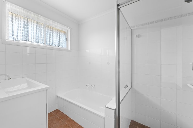 Photo - 6 Dala Court, Deception Bay QLD 4508 - Image 8