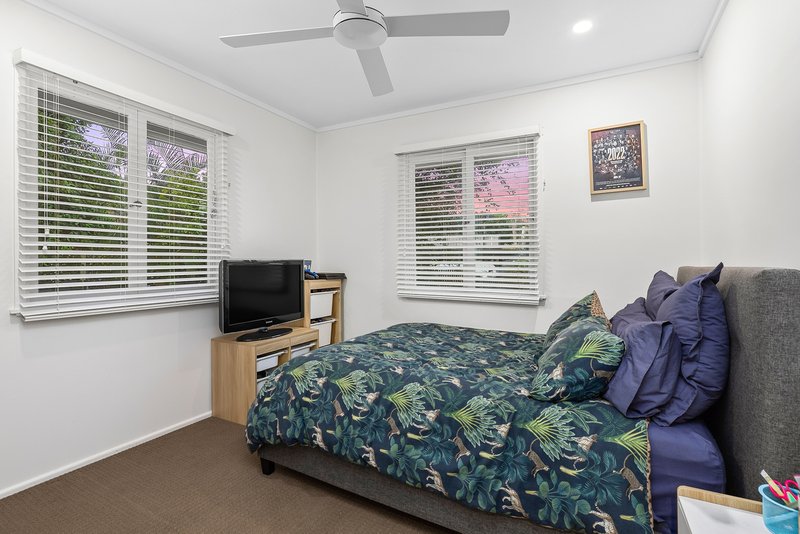 Photo - 6 Danyo Crescent, Ferny Hills QLD 4055 - Image 5