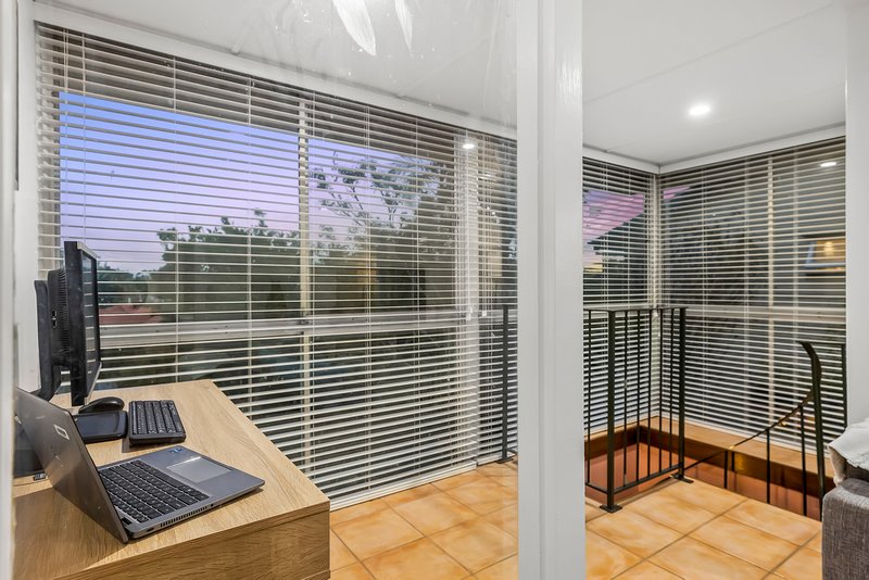 Photo - 6 Danyo Crescent, Ferny Hills QLD 4055 - Image 10