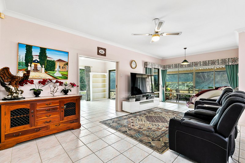 Photo - 6 Daphne Court, Torquay QLD 4655 - Image 13