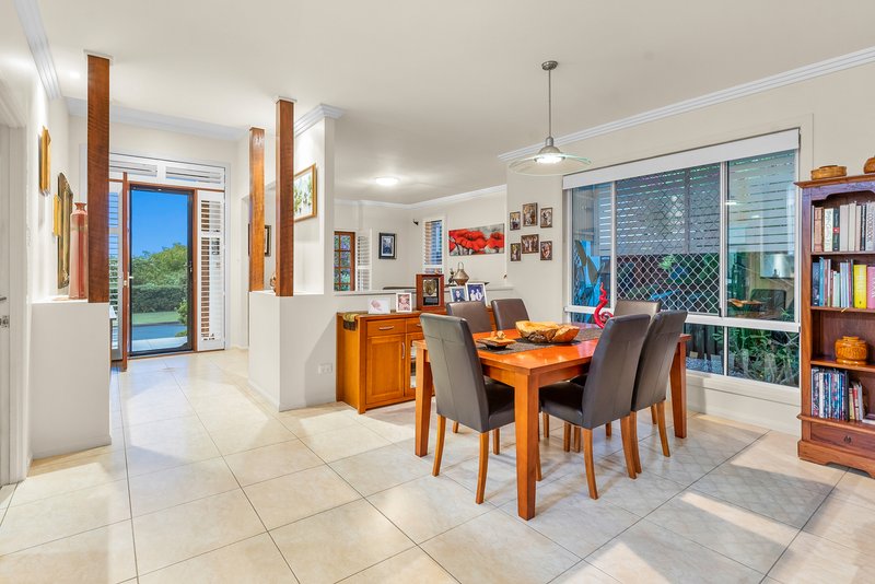 Photo - 6 Darter Close, North Lakes QLD 4509 - Image 7