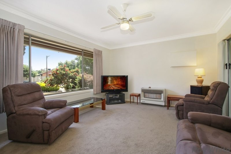 Photo - 6 Dawn Street, Benalla VIC 3672 - Image 3