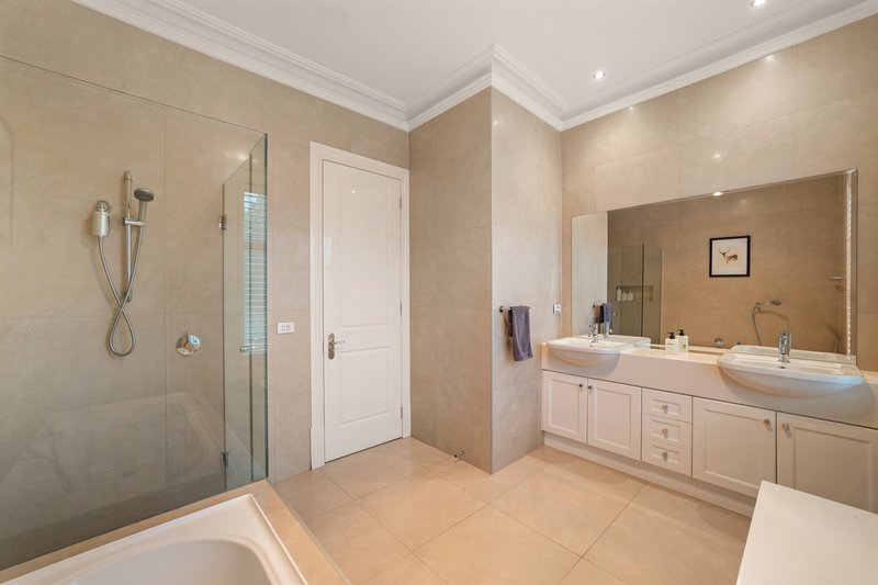 Photo - 6 De Garis Place, Werribee VIC 3030 - Image 6