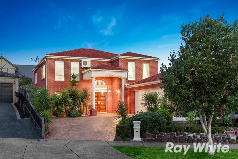 6 Delacombe Drive, Mill Park VIC 3082