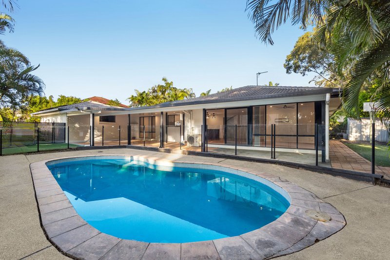 Photo - 6 Delonix Court, Arundel QLD 4214 - Image 2