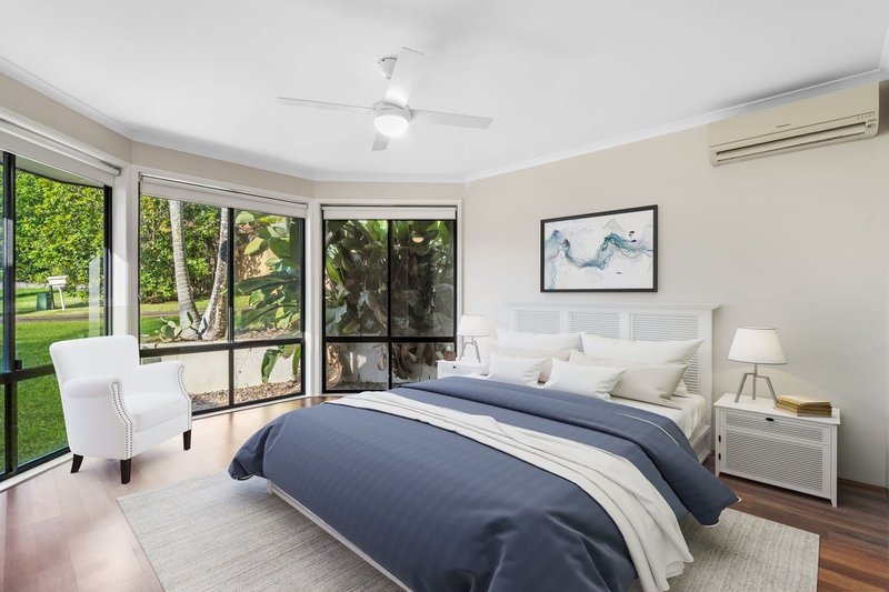 Photo - 6 Delonix Court, Arundel QLD 4214 - Image 5