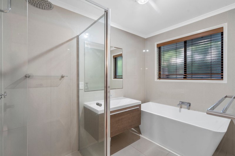 Photo - 6 Delonix Court, Arundel QLD 4214 - Image 10