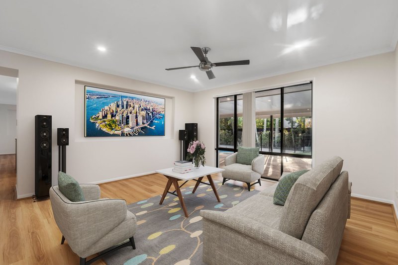 Photo - 6 Delonix Court, Arundel QLD 4214 - Image 13