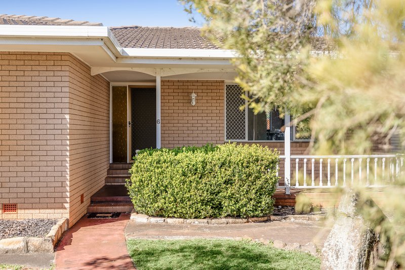 Photo - 6 Denyer Street, Wilsonton QLD 4350 - Image 3