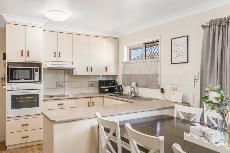 Photo - 6 Denyer Street, Wilsonton QLD 4350 - Image 7