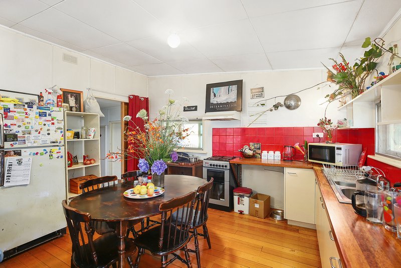 Photo - 6 Derby Street, Warburton VIC 3799 - Image 2