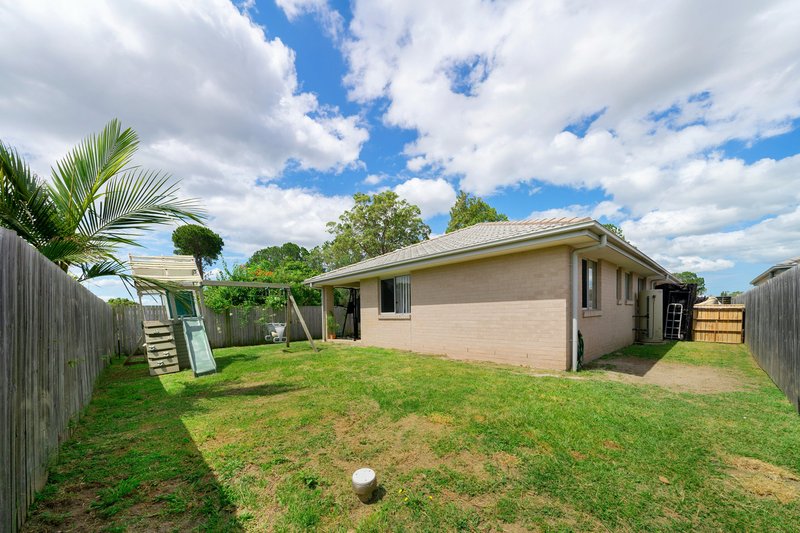 Photo - 6 Deschamps Close, Loganlea QLD 4131 - Image 9