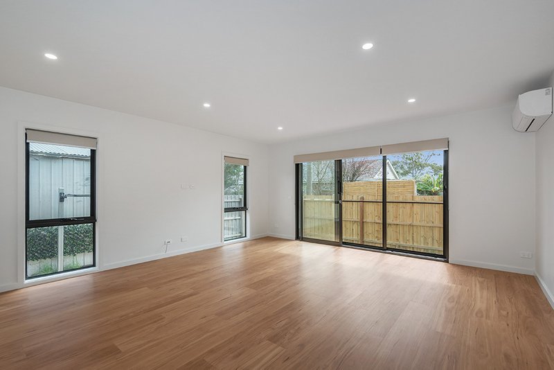Photo - 6 Devon Street, Rosebud VIC 3939 - Image 3