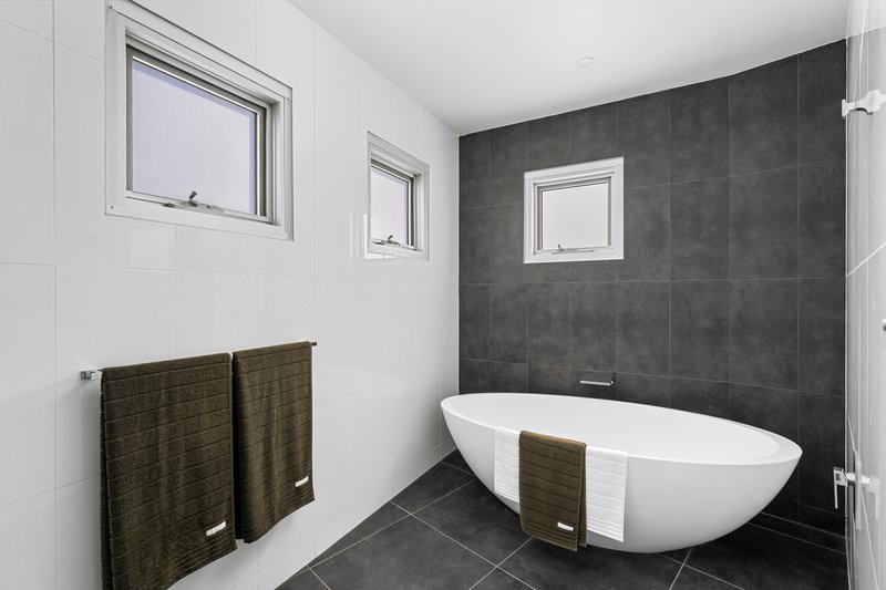 Photo - 6 Diamond Head Drive, Budgewoi NSW 2262 - Image 14