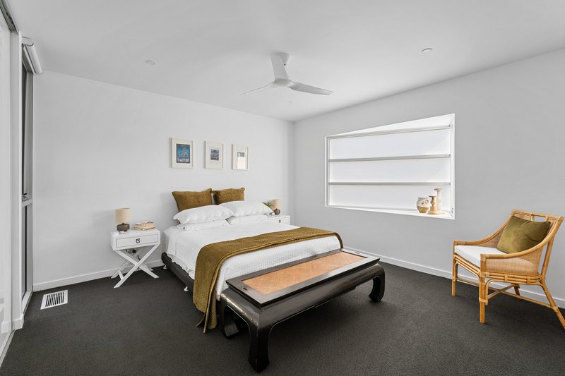 Photo - 6 Diamond Head Drive, Budgewoi NSW 2262 - Image 15