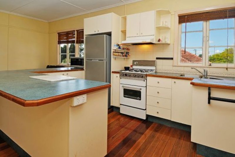 Photo - 6 Diamond St , Holland Park QLD 4121 - Image 5