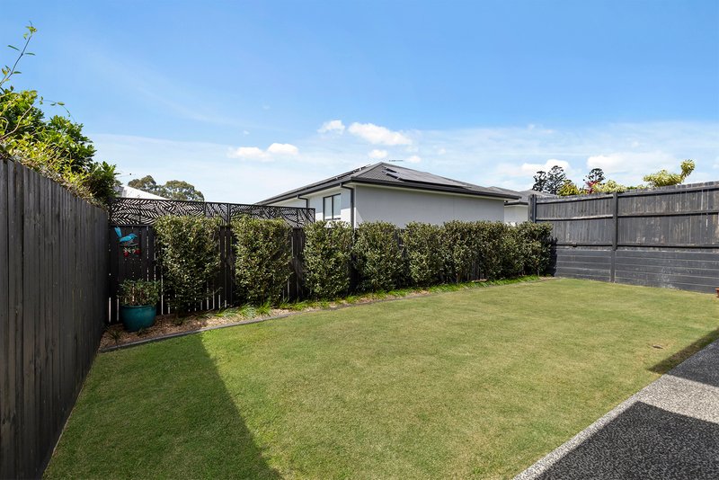 Photo - 6 Diana Close, Bridgeman Downs QLD 4035 - Image 20