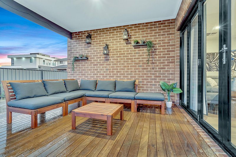 Photo - 6 Dickens Street, Craigieburn VIC 3064 - Image 16