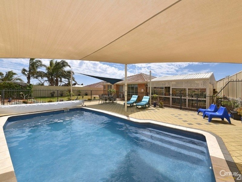 Photo - 6 Dilkera Place, Quinns Rocks WA 6030 - Image 14