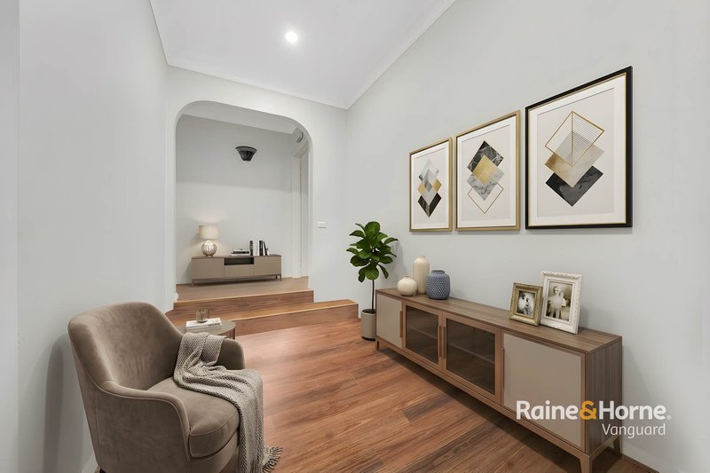 Photo - 6 Doherty Street, Deer Park VIC 3023 - Image 9