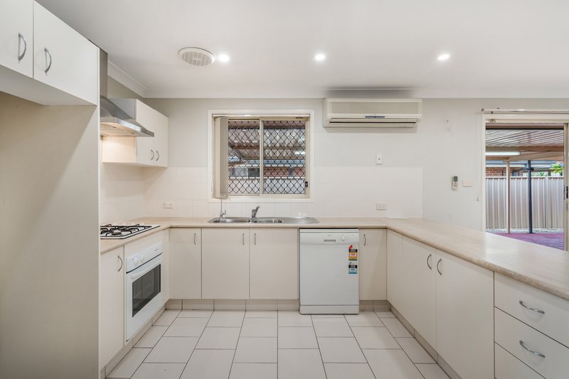 Photo - 6 Domenic Close, Hoxton Park NSW 2171 - Image 7