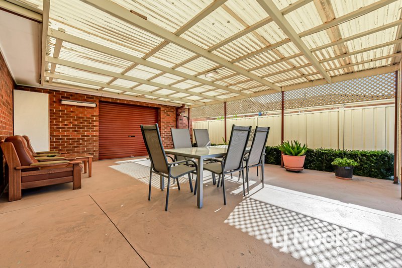 Photo - 6 Donegal Way, Hampton Park VIC 3976 - Image 7