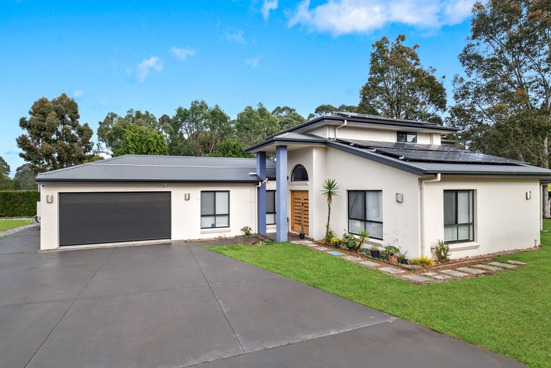 6 Doral Grove, Luddenham NSW 2745