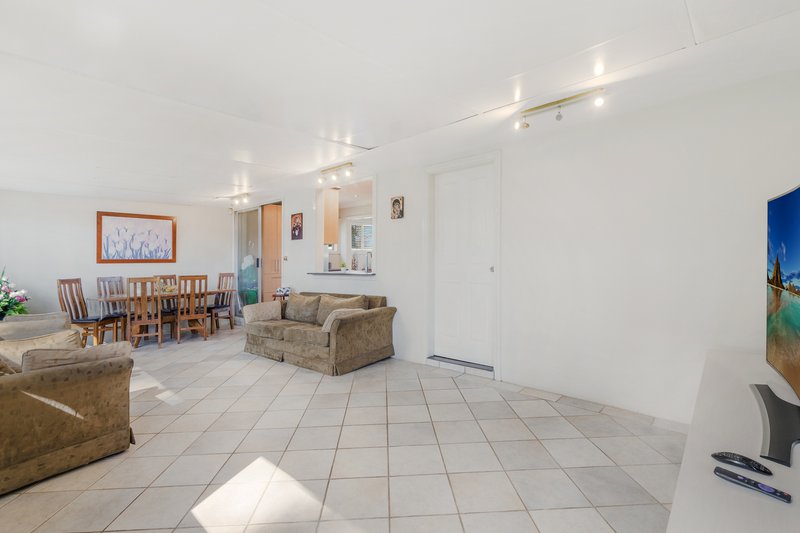 Photo - 6 Dorset Place, Miller NSW 2168 - Image 7