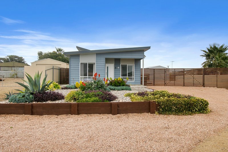 6 Douglas Court, Tiddy Widdy Beach SA 5571