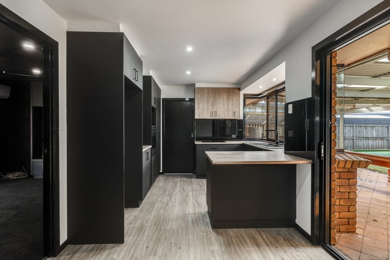 Photo - 6 Drewery Street, Wilsonton QLD 4350 - Image 3